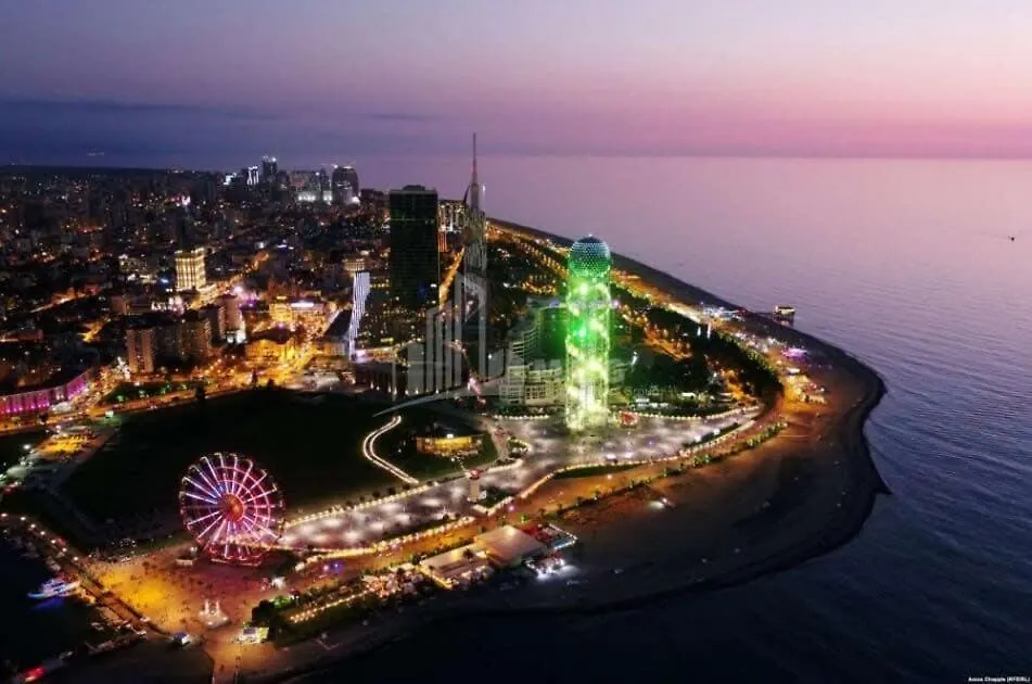 Lovely 2Br Apartment In Centre Batumi Prázdninový dům